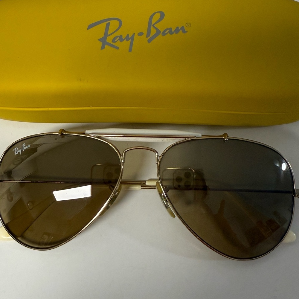 Ray-Ban Gold Aviator Sunglasses with Dark Lenses